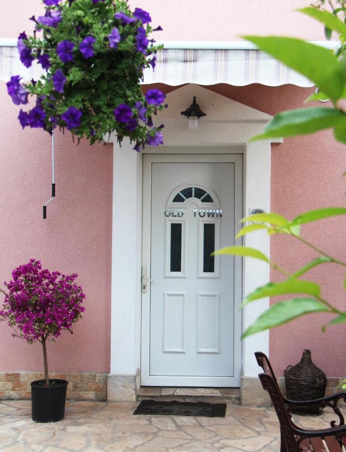Old Town Rooms Podgorica Ngoại thất bức ảnh