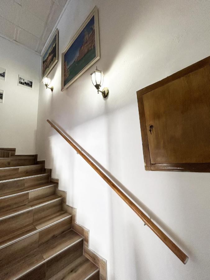 Old Town Rooms Podgorica Ngoại thất bức ảnh